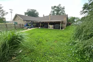 303 S Merritt St, Odin, IL 62870 - Photo 20