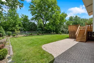 4255 Dixon Dr, Hoffman Estates, IL 60192 - Photo 34