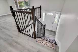 4255 Dixon Dr, Hoffman Estates, IL 60192 - Photo 4