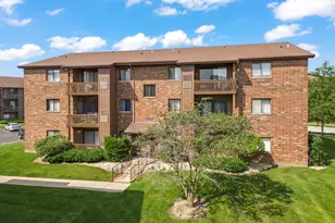 15719 Peggy Ln, Oak Forest, IL 60452 - Photo 18