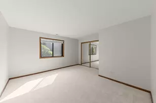 15719 Peggy Ln, Oak Forest, IL 60452 - Photo 10