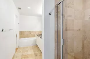 1422 N La Salle Dr, Chicago, IL 60610 - Photo 10