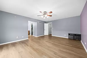 8902 Frontage Rd, Justice, IL 60458 - Photo 20