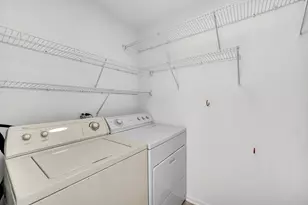 1655 Geneva Dr, Wheeling, IL 60090 - Photo 12