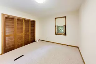 9134 Marion Ave, Morton Grove, IL 60053 - Photo 14