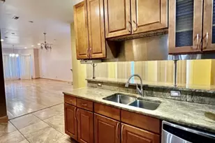 [Address not provided], Chicago, IL 60624 - Photo 4