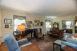 2701 W Fitch Ave, Chicago, IL 60645 - Photo 4