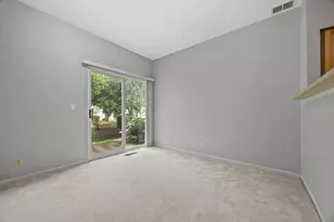 3371 Blue Ridge Dr, Carpentersville, IL 60110 - Photo 14