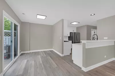 291 Wedgewood Circle, Lake in the Hills, IL 60156 - Photo 6
