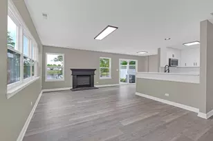291 Wedgewood Cir, Lake in the Hills, IL 60156 - Photo 2