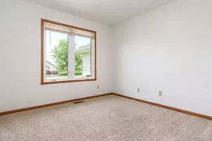 3047 Vaughndale Dr, Machesney Park, IL 61115 - Photo 20