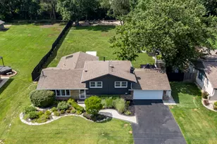 11606 N Brightway Dr, Mokena, IL 60448 - Photo 2