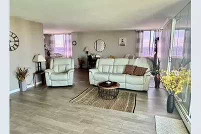 40 N Tower Road #10M, Oak Brook, IL 60523 - Photo 12