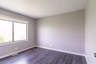 4239 Continental Drive, Waukegan, IL 60087 - Photo 10