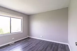 4239 Continental Dr, Waukegan, IL 60087 - Photo 10
