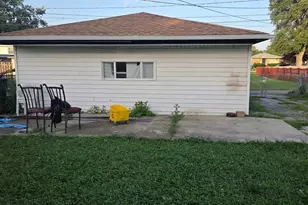16007 Vine Ave, Harvey, IL 60426 - Photo 20