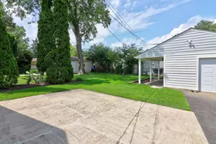 112 S Iowa Ave, Addison, IL 60101 - Photo 18