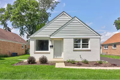 112 S Iowa Avenue, Addison, IL 60101 - Photo 1