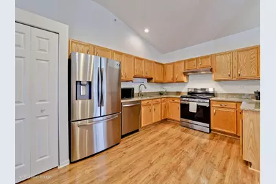 121 Commons Court, Wheeling, IL 60090 - Photo 12
