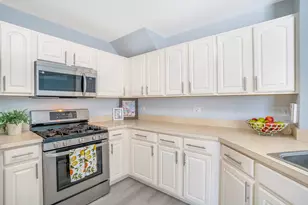 365 Lakewood Blvd, Park Forest, IL 60466 - Photo 12