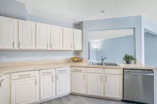 365 Lakewood Blvd, Park Forest, IL 60466 - Photo 14