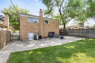 5302 Jarvis Ave, Skokie, IL 60077 - Photo 26
