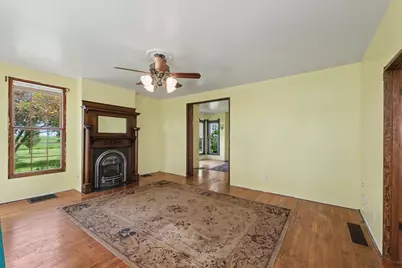 15869 N Vermilion West Road, Fithian, IL 61844 - Photo 4