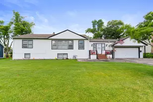 6918 Parkside Ave, Countryside, IL 60525 - Photo 1