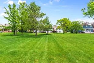 6918 Parkside Ave, Countryside, IL 60525 - Photo 10