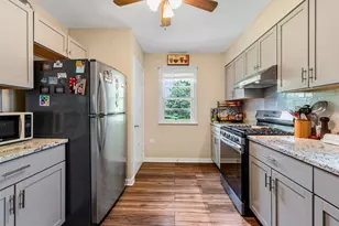 6918 Parkside Ave, Countryside, IL 60525 - Photo 2