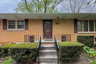 303 Gayle Ave, Dekalb, IL 60115 - Photo 2