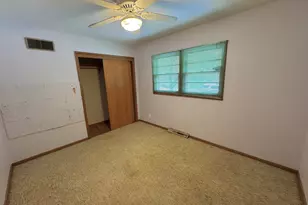 303 Gayle Ave, Dekalb, IL 60115 - Photo 8
