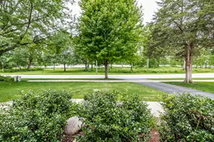 750 N River St, Batavia, IL 60510 - Photo 4