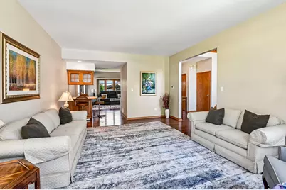 9237 Kedvale Avenue, Oak Lawn, IL 60453 - Photo 4