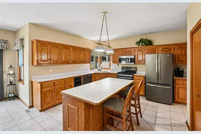 9237 Kedvale Avenue, Oak Lawn, IL 60453 - Photo 12