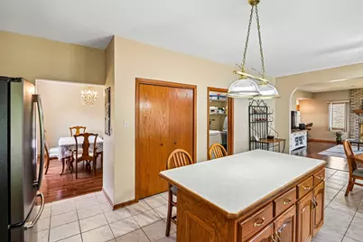 9237 Kedvale Avenue, Oak Lawn, IL 60453 - Photo 14