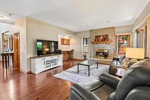 9237 Kedvale Ave, Oak Lawn, IL 60453 - Photo 8
