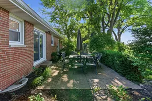 120 Terry Dr, Sugar Grove, IL 60554 - Photo 22
