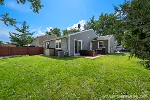2S425 Cherice Dr, Warrenville, IL 60555 - Photo 16