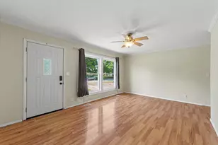 406 Northgate Dr, Saint John, IL 61873 - Photo 6