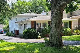 5239 Cumnor Rd, Downers Grove, IL 60515 - Photo 2