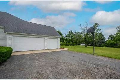 2302 English Prairie Road, Spring Grove, IL 60081 - Photo 4