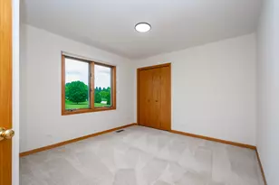 2302 English Prairie Rd, Spring Grove, IL 60081 - Photo 32