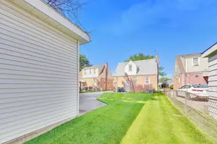 423 Frederick Ave, Bellwood, IL 60104 - Photo 24