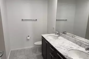 240 E Illinois St, Chicago, IL 60611 - Photo 8