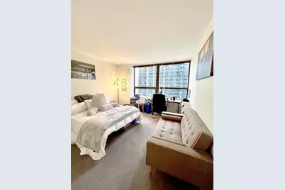 400 E Ohio Street #2504, Chicago, IL 60611 - Photo 6