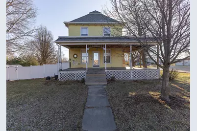 112 S State Street, Atkinson, IL 61235 - Photo 2