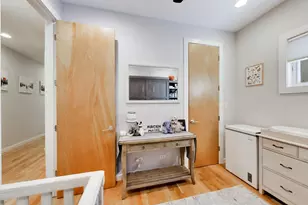 879 N Marshfield Ave, Chicago, IL 60622 - Photo 16