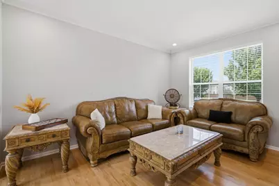 2457 Bryn Mawr Lane, Crystal Lake, IL 60014 - Photo 6