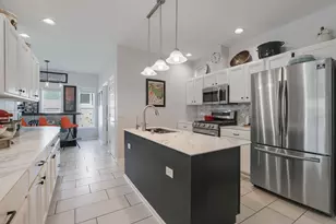 3206 Whirlaway Ct, Grayslake, IL 60030 - Photo 8
